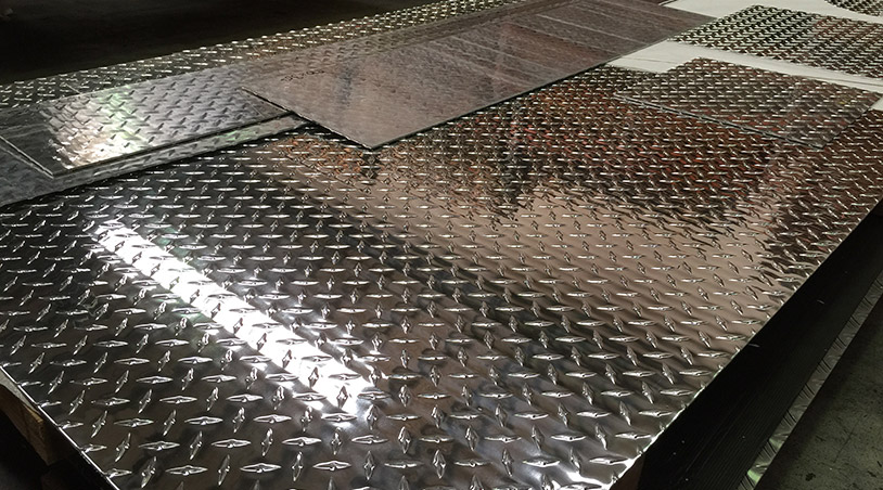 laser cutting steel